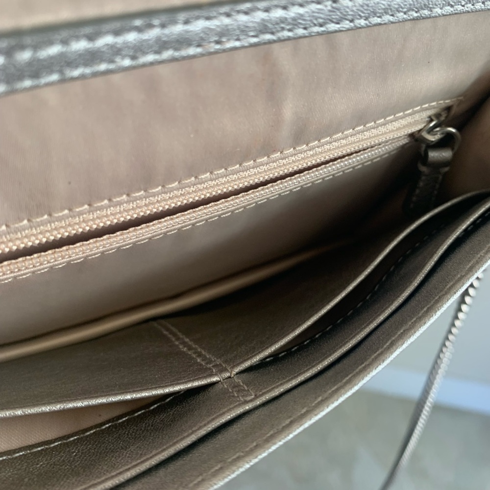 Metallic Coach bag - Picture 3 of 5